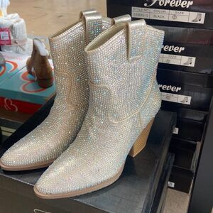 ‎Gold champagne Rhinestone Boots. New Sizes Added